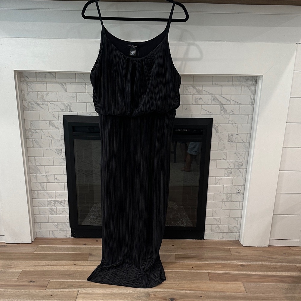 Love Cameron Black pleated texture Sleeveless Dress 2 for $20